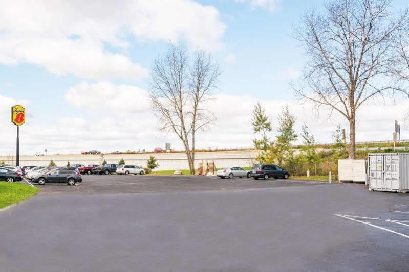 Super 8 By Wyndham Wausau Exterior photo